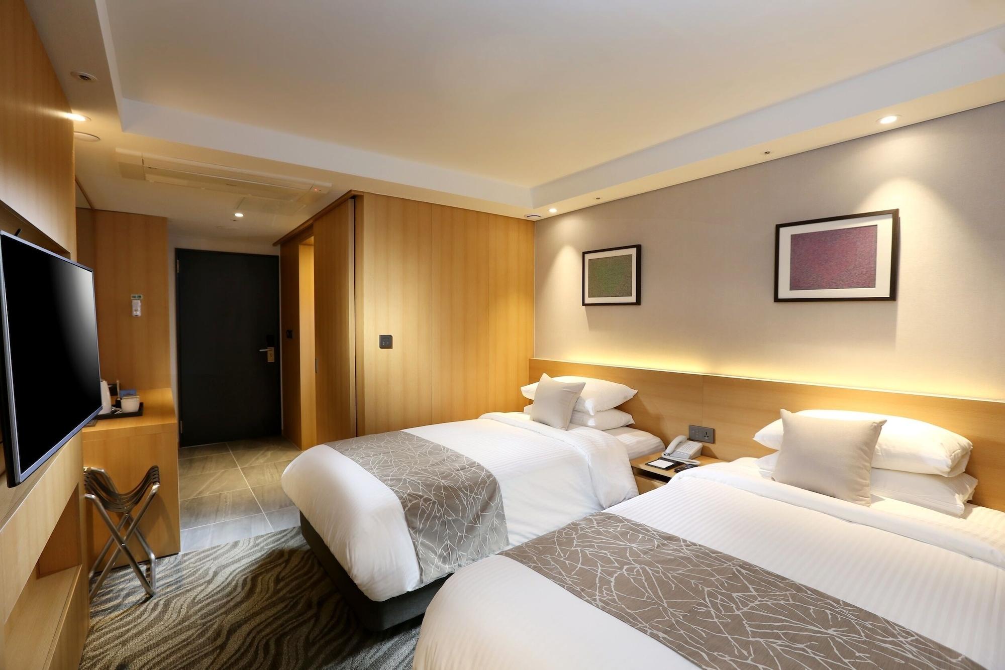 Seogwipo Js Hotel מראה חיצוני תמונה