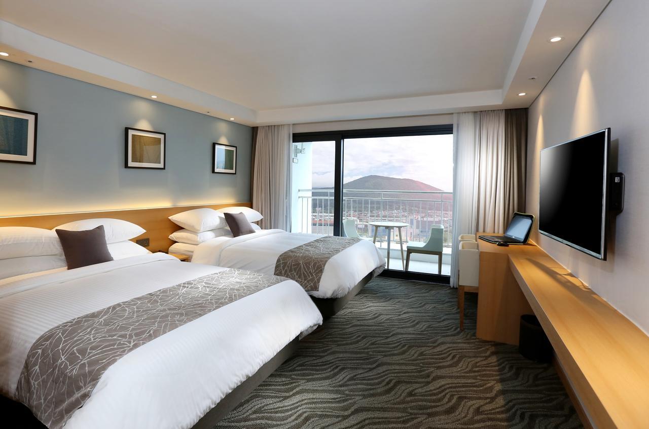 Seogwipo Js Hotel מראה חיצוני תמונה