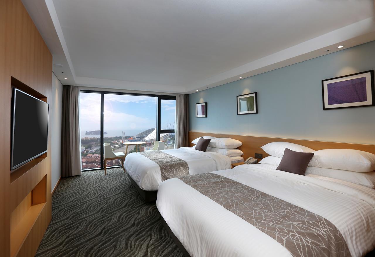 Seogwipo Js Hotel מראה חיצוני תמונה