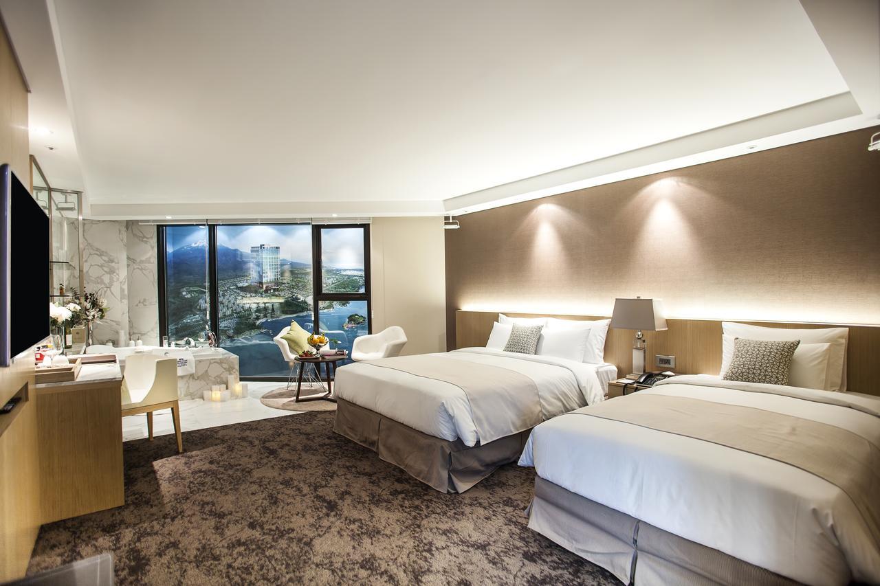 Seogwipo Js Hotel מראה חיצוני תמונה