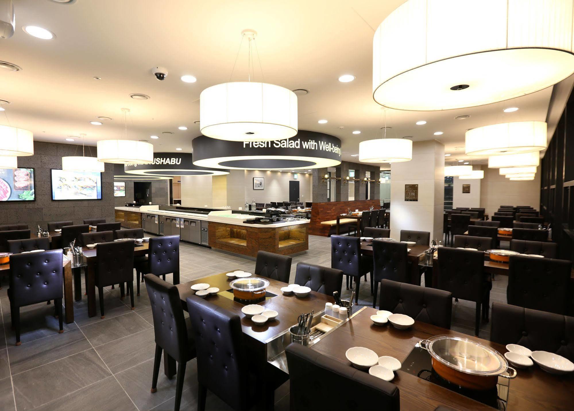 Seogwipo Js Hotel מראה חיצוני תמונה